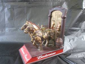 lot 175 image: (BS) Budweiser Clydesdale On Parade...