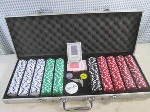 lot 184 image: (EW2) Poker Chip Set in Locking Alu...