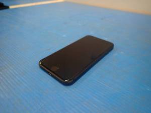 lot 64 image: Apple&nbspiphone 8 A1863  64GB of storage  Carrier status unlocked  Includes Charging Cable  Screen has scratches
