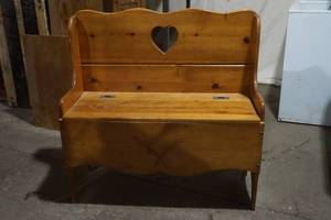 lot 13 image: Bench
