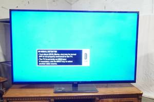 lot 20 image: Sanyo Flat screen tv