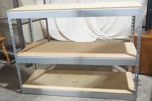lot 21 image: Shelf