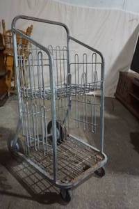 lot 24 image: cart