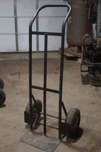 lot 55 image: 2 wheel cart