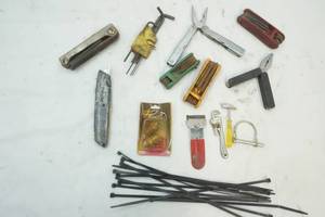 lot 77 image: tools