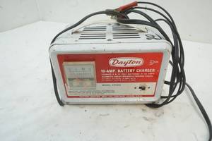 lot 89 image: Dayton Battery charger