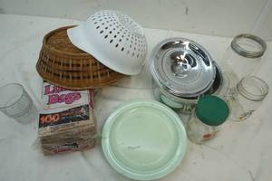 lot 96 image: kitchenware