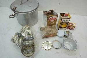 lot 105 image: Canning pot