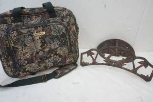 lot 115 image: American luggage case
