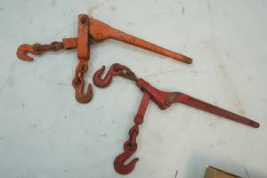 lot 146 image: Chain binders