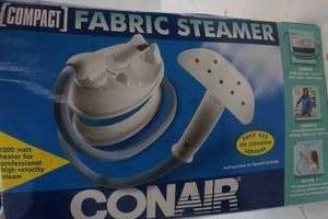 lot 158 image: Conair fabric steamer