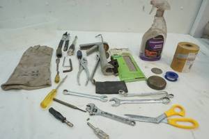 lot 163 image: Welding glove and tools