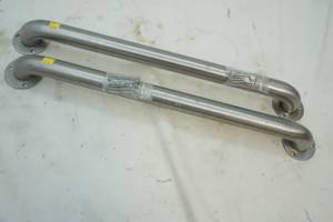 lot 165 image: Silver grab bars 25