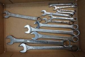 lot 184 image: Combination wrenches