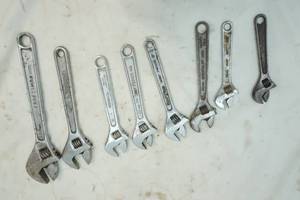 lot 199 image: Crescent wrenches