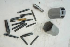 lot 211 image: Tools