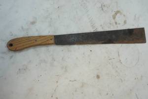 lot 268 image: Machete