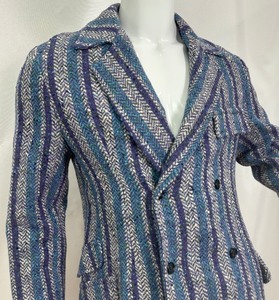 lot 47 image: Fashionable Blue Striped Vintage  Blazer