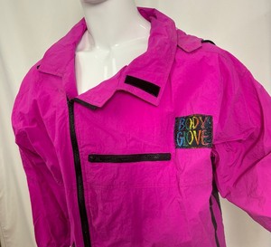 lot 17 image: Vintage Hot Pink Body Glove Lightweight Jacket  Coat