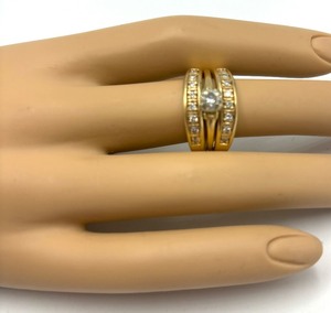 lot 7 image: Dazzling 14K Gold and Diamond Ring