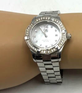 lot 55 image: Classy Tag Heuer Wrist Watch