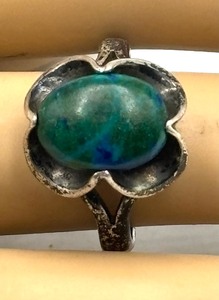 lot 61 image: Vintage Sterling Silver and Chrysocolla Ring