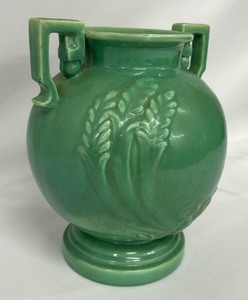 lot 66 image: Vintage Stangl Green Double Handled Vase - RARE Color