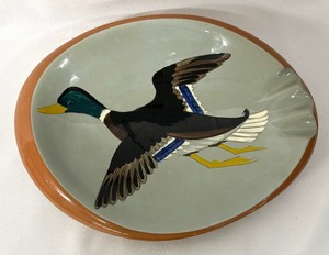 lot 93 image: Vintage Stangl Pottery Duck #3926 and Wood Duck Ashtrays
