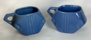 lot 209 image: Vintage Stangl Pottery Toastmaster Trays and More