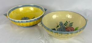 lot 210 image: Two Pretty Serving Bowls by Stangl Pottery