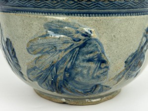 lot 5 image: Vintage Western Stoneware Sleepy Eye Bowl