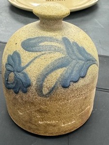 lot 170 image: 1992 Collectors of Illinois Pottery and Stoneware 9th Annual Convention Collectors Bank
