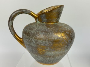 lot 131 image: Vintage Mid Century Stangl Pottery Pitcher  Jug with Handle 4509