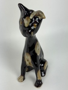 lot 7A image: Vintage Monmouth Pottery Dog Figurine