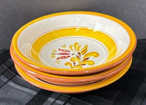 lot 259 image: Vintage Provincial Patterned Pottery by Stangl Pottery