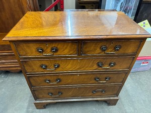lot 48A image: Beautiful Petite Dresser