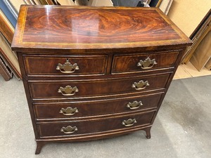 lot 142A image: Lovely Petite Dresser  Lovely Petite Chest of Drawers