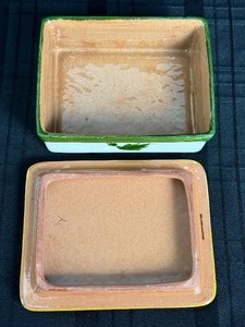 lot 244 image: Vintage Stagl Pottery Cigarette Box