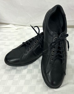 lot 215A image: New Ruff Hewn Shoes