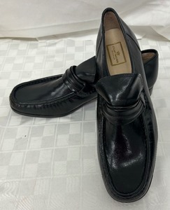 lot 250B image: New Stuart McGuire Shoes