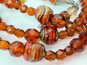 lot 331 image: Beautiful Lanyard Style Beaded Necklace