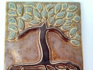 lot 298 image: Decorative Stone Hollow Tile