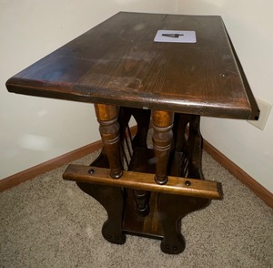 lot 4 image: Wood Magazine Table