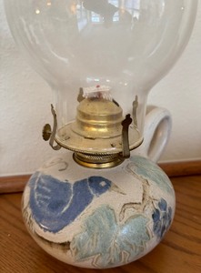 lot 124 image: Pottery Oil Lamp with Birds