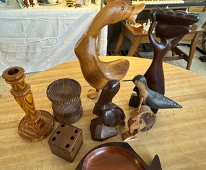 lot 160 image: Mixed Lot of Wood Decorative Items