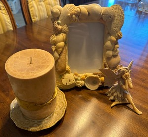 lot 170 image: Mixed Lot of Household Decorative Items
