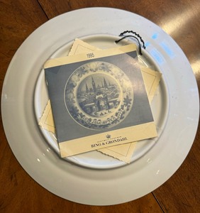 lot 174 image: Large Bing & Grondahl Plate 1995