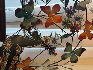 lot 181 image: Mixed Lot of Wall Decorative Items