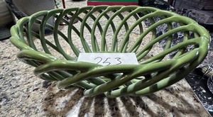 lot 253 image: Green Ceramic Basket