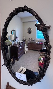 lot 352 image: Beautiful Wall Mirror with Birds